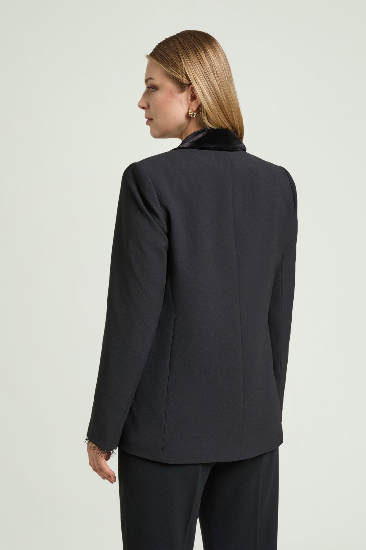 BLAZER IN CREPE CON DETTAGLI IN VELLUTO