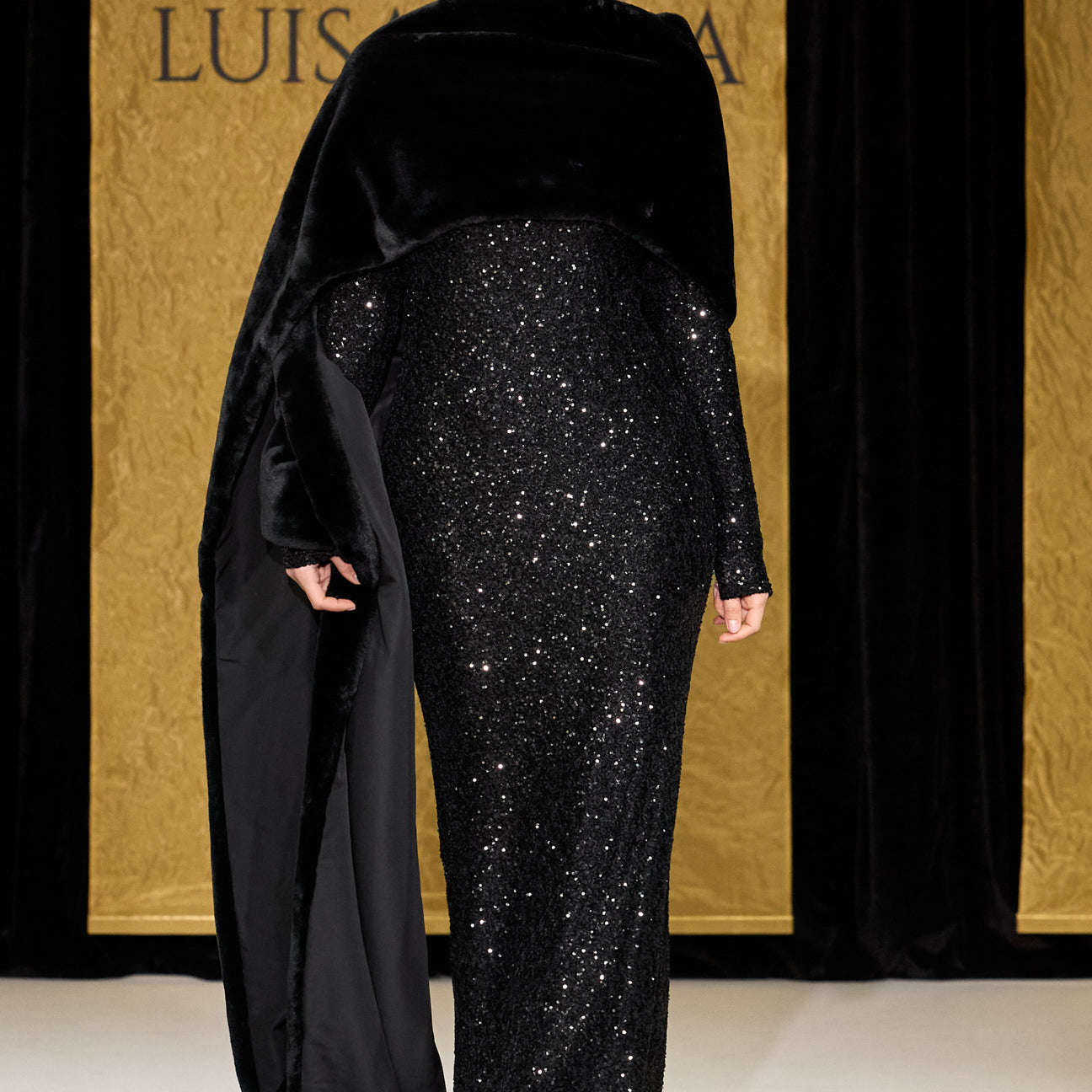 ABITO LUNGO  FULL-PAILLETTES