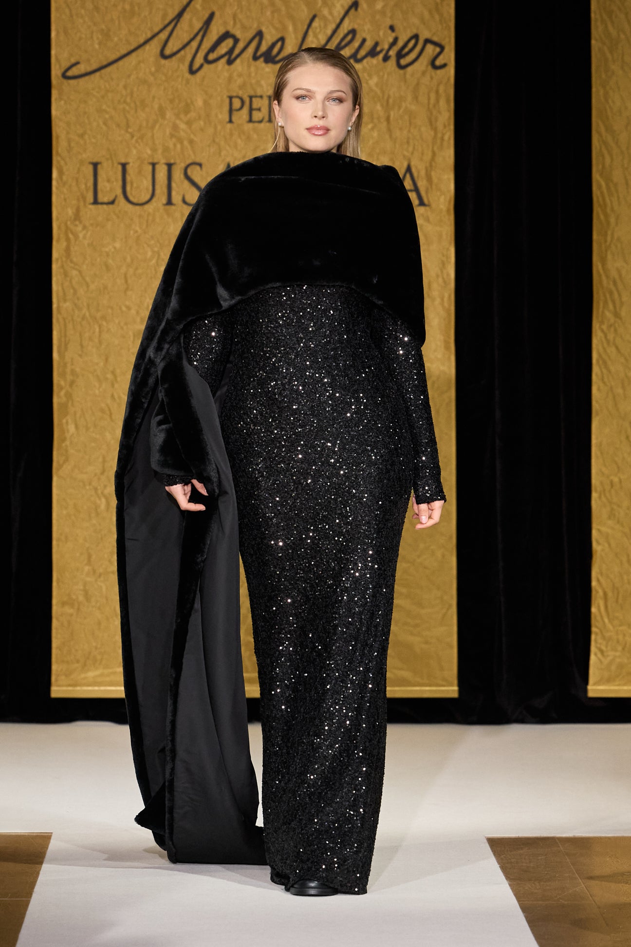 ABITO LUNGO  FULL-PAILLETTES