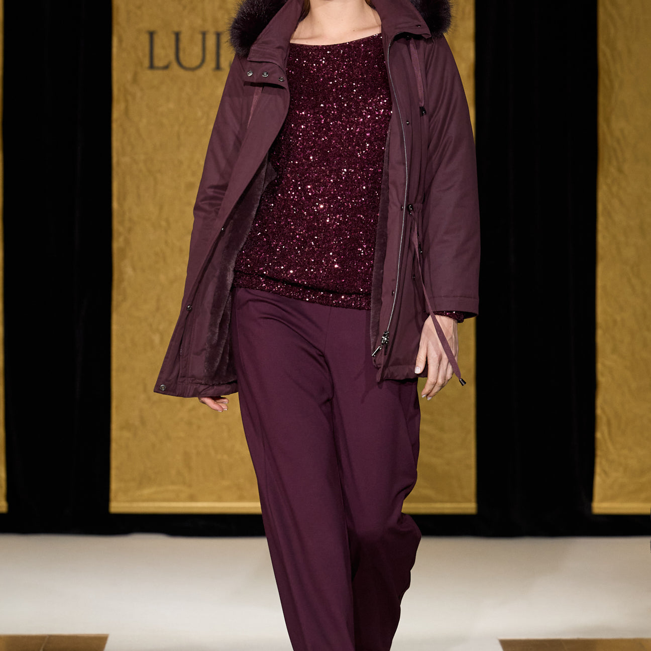 FELPA FULL PAILLETTES BURGUNDY