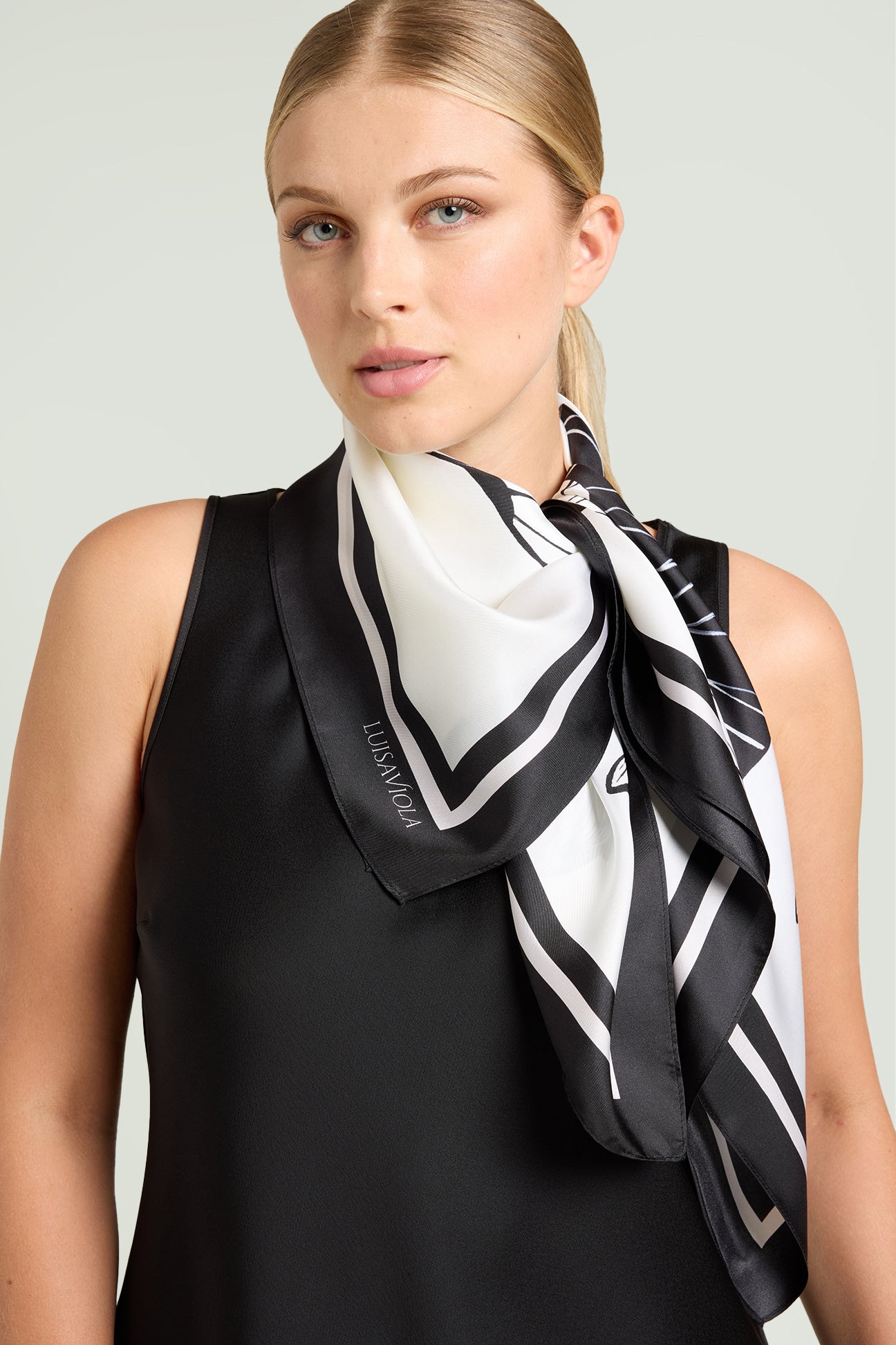 FOULARD STAMPATO IN PURA SETA