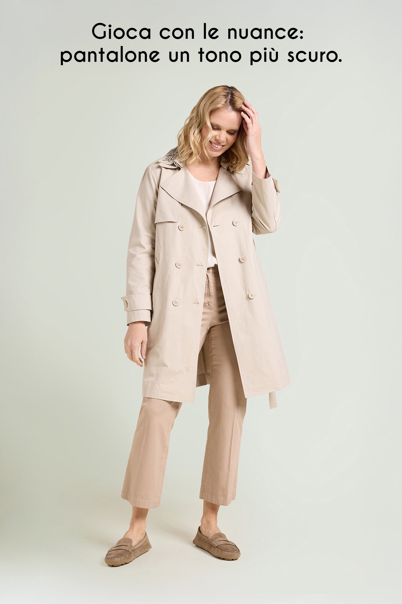 TRENCH CON COLLO RICAMATO