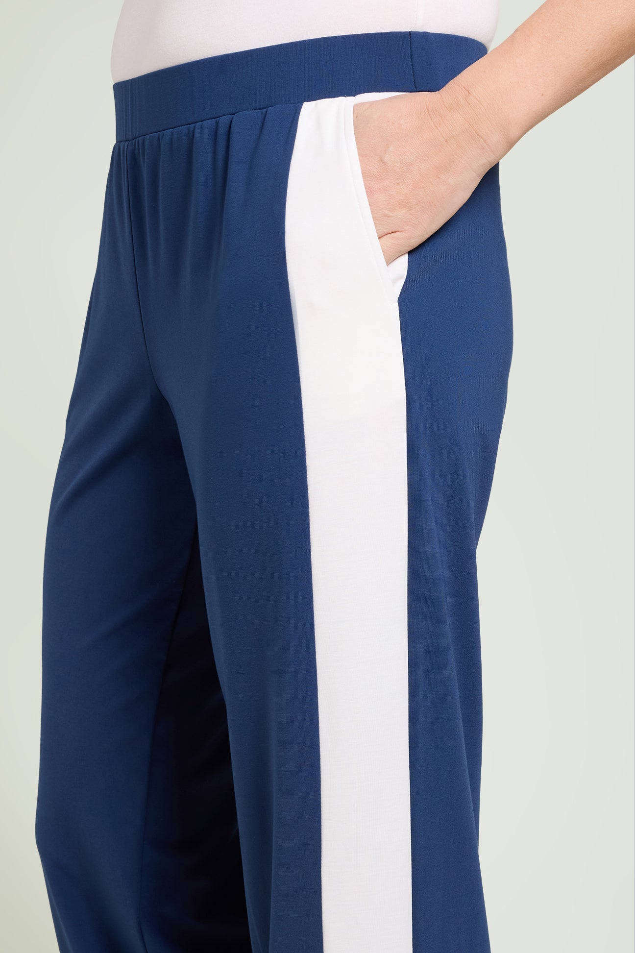 PANTALONI PULL-ON AMPI CON BANDE LATERALI