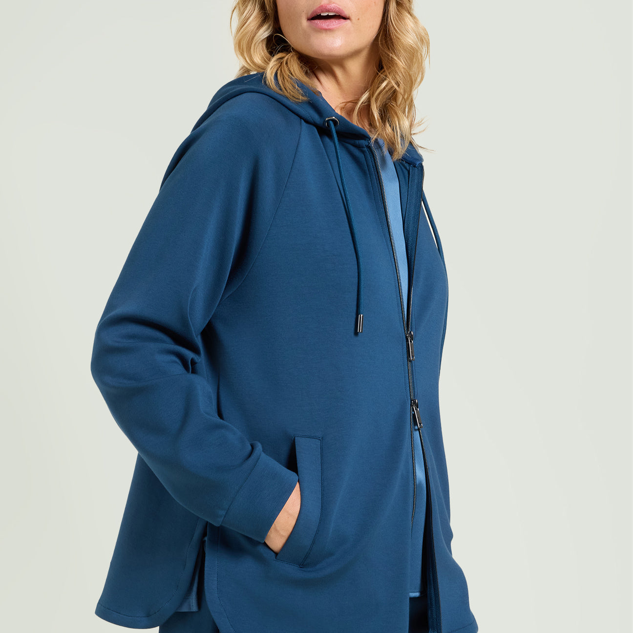 FELPA IN JERSEY SCUBA CON CAPPUCCIO