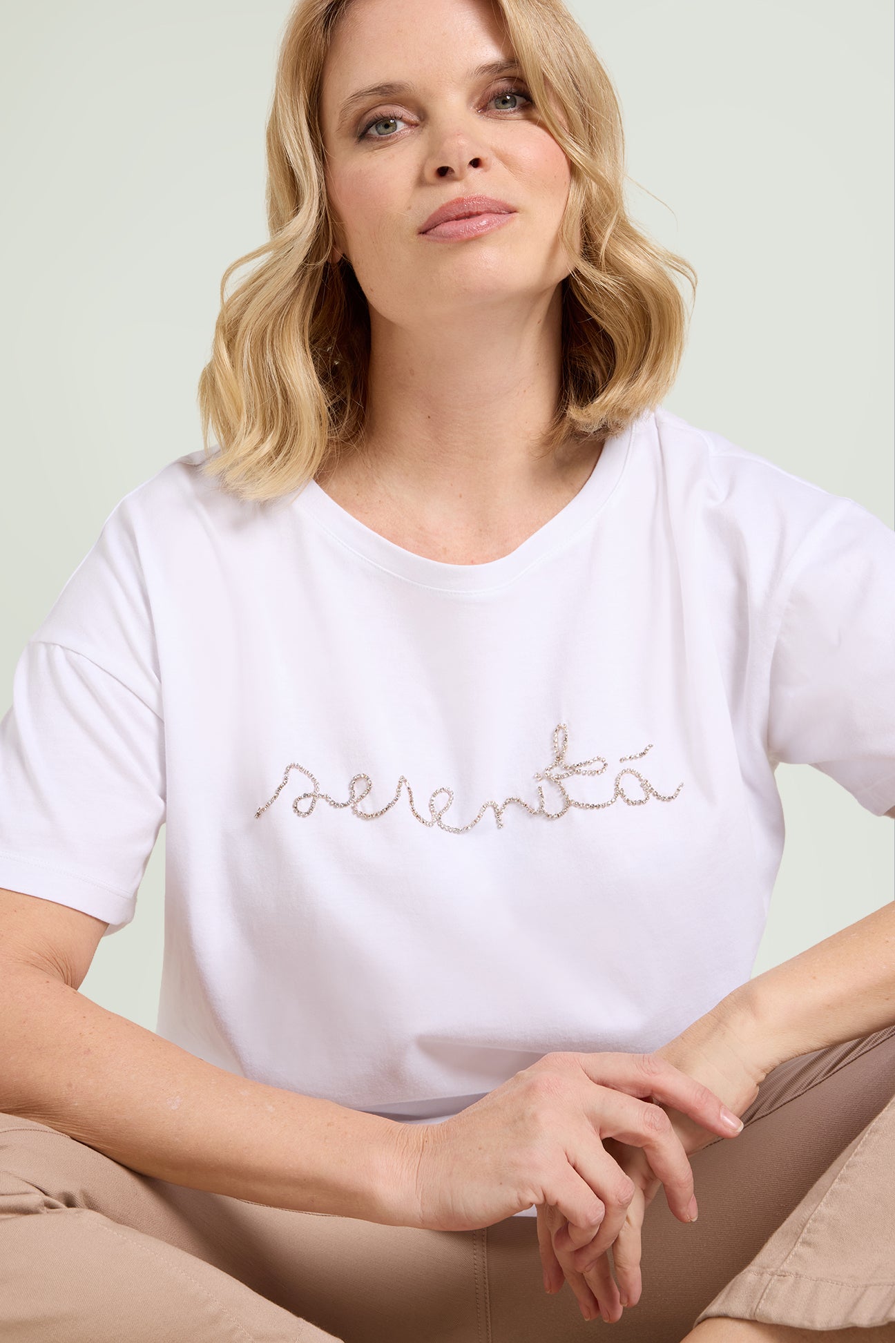 T-SHIRT LETTERING RICAMATA