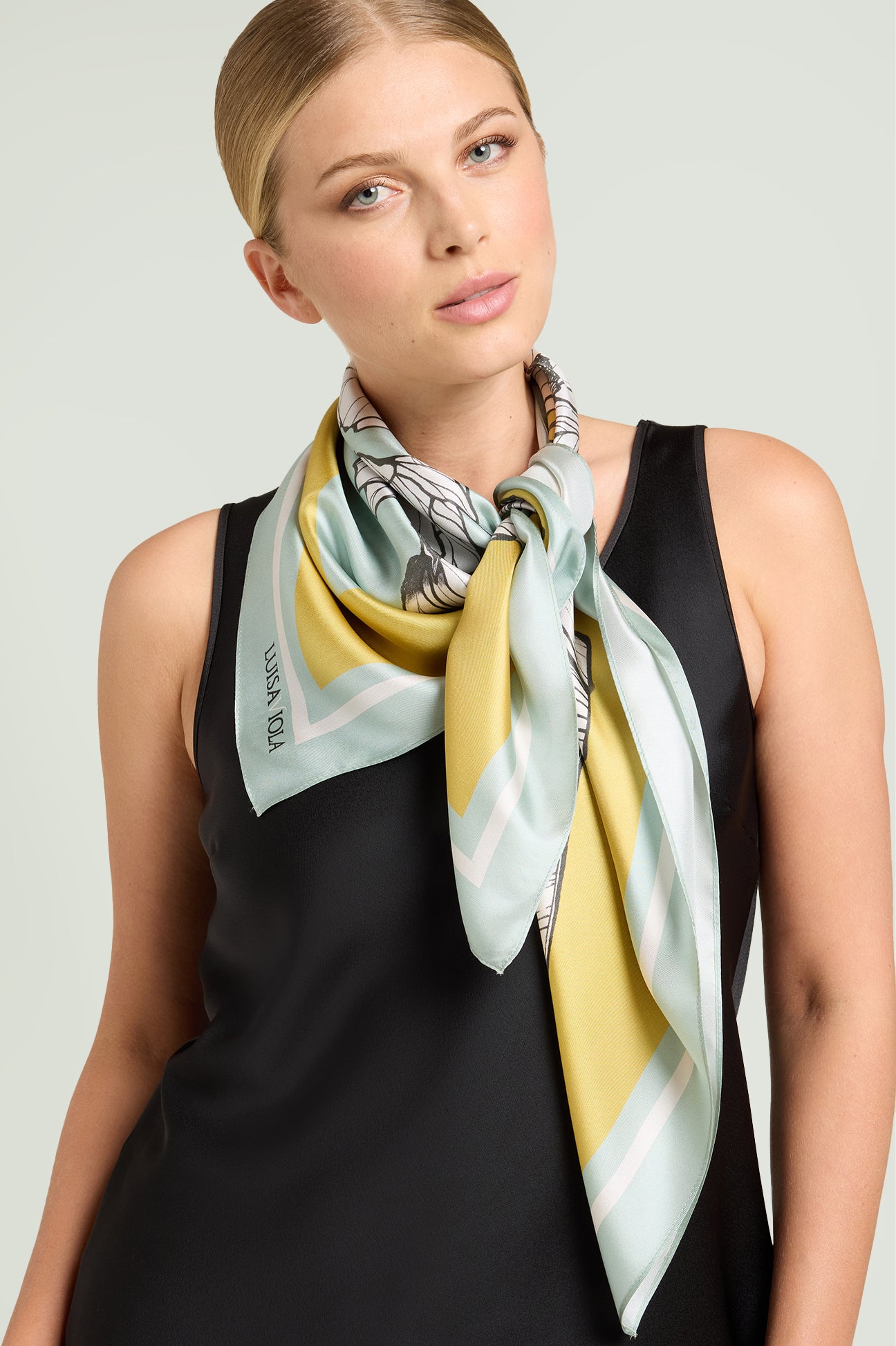 FOULARD STAMPATO IN PURA SETA