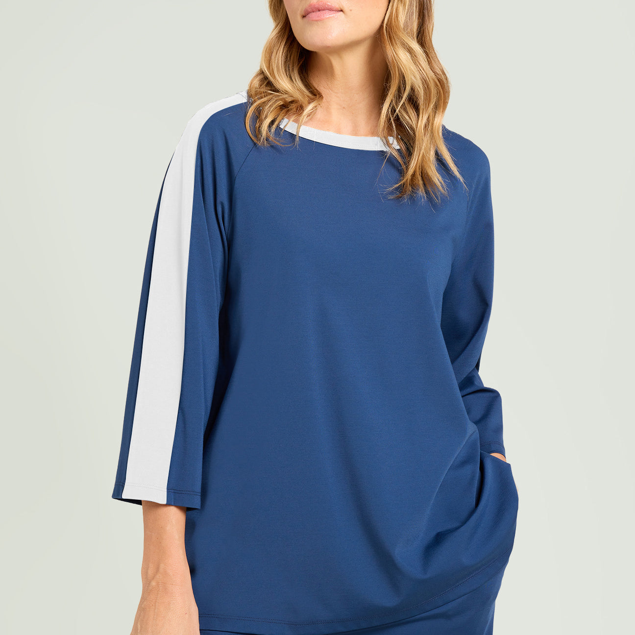 FELPA IN TECNOVISCOSA  CON BANDE LATERALI