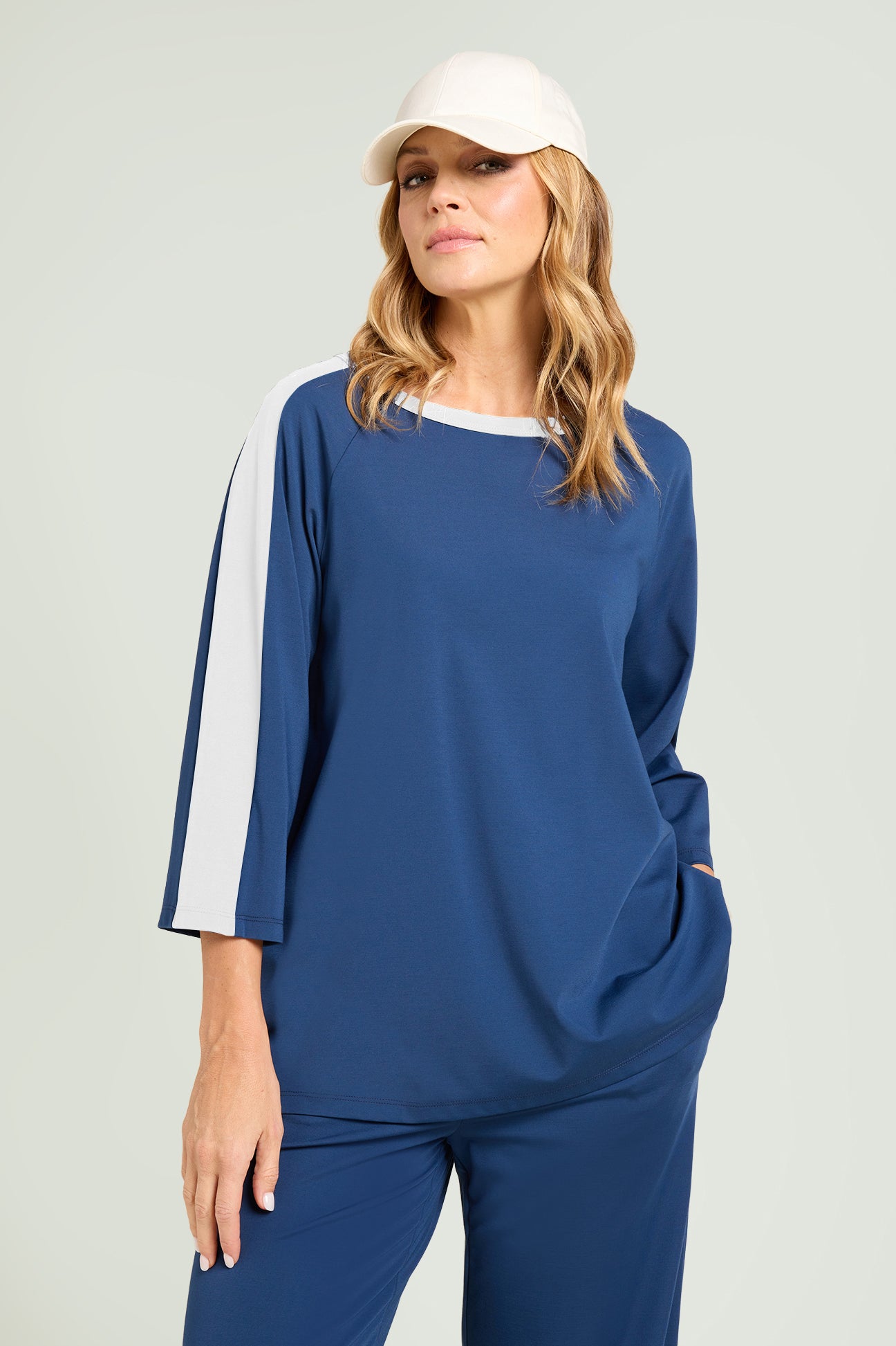 FELPA IN TECNOVISCOSA  CON BANDE LATERALI