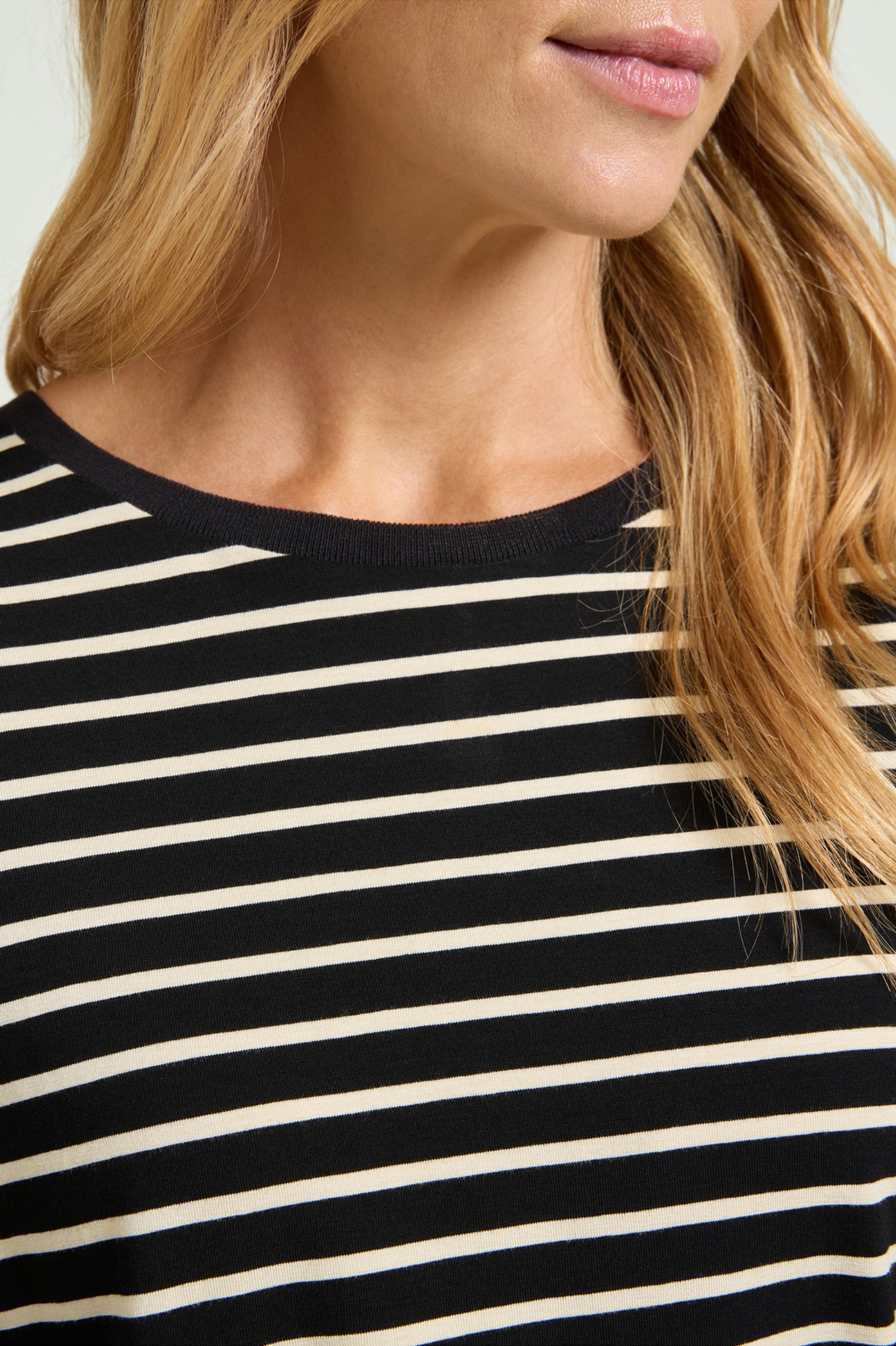 T-SHIRT A RIGHE