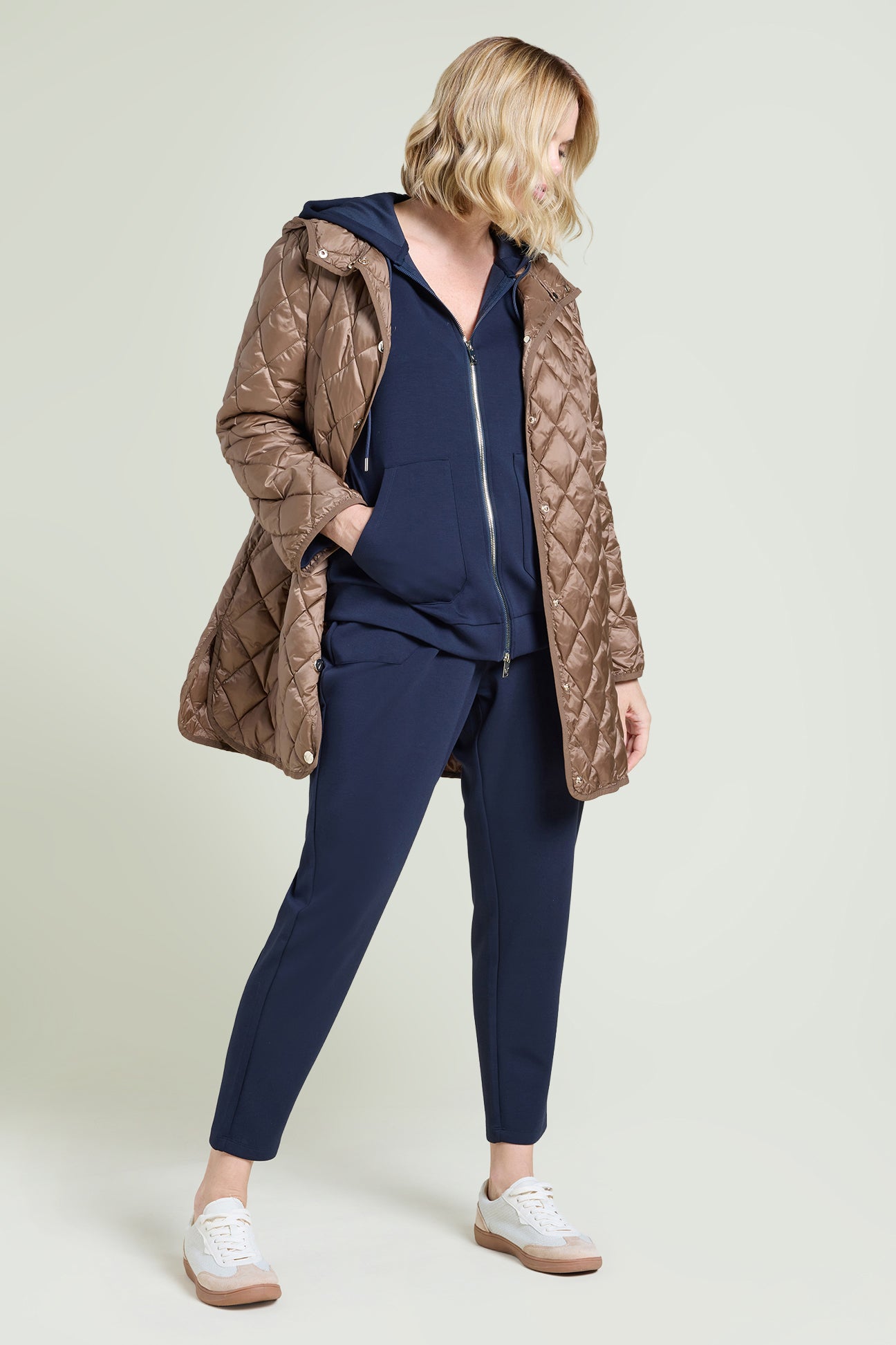 LIGHT WEIGHT IN NYLON CANGIANTE
