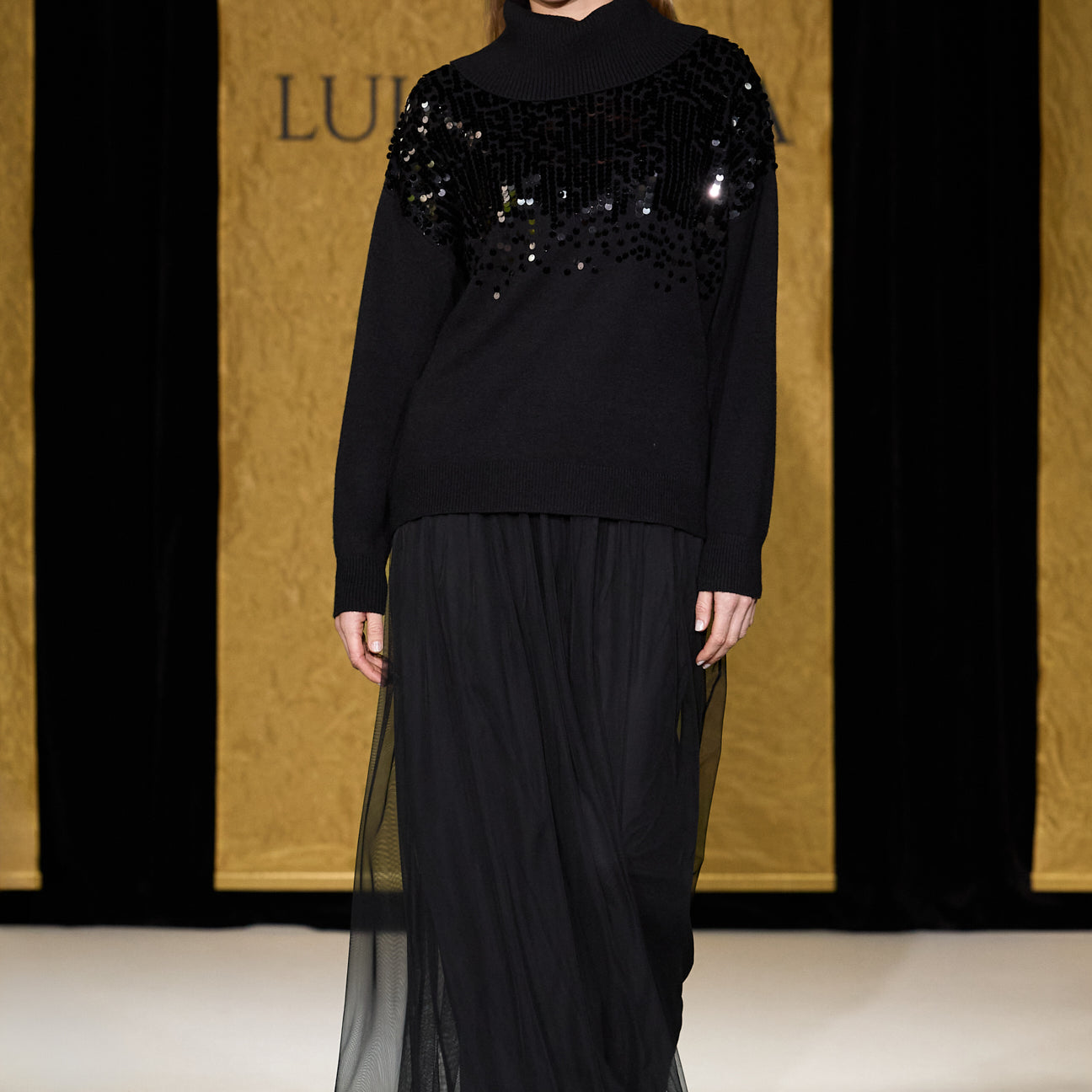 GONNA LUNGA IN TULLE