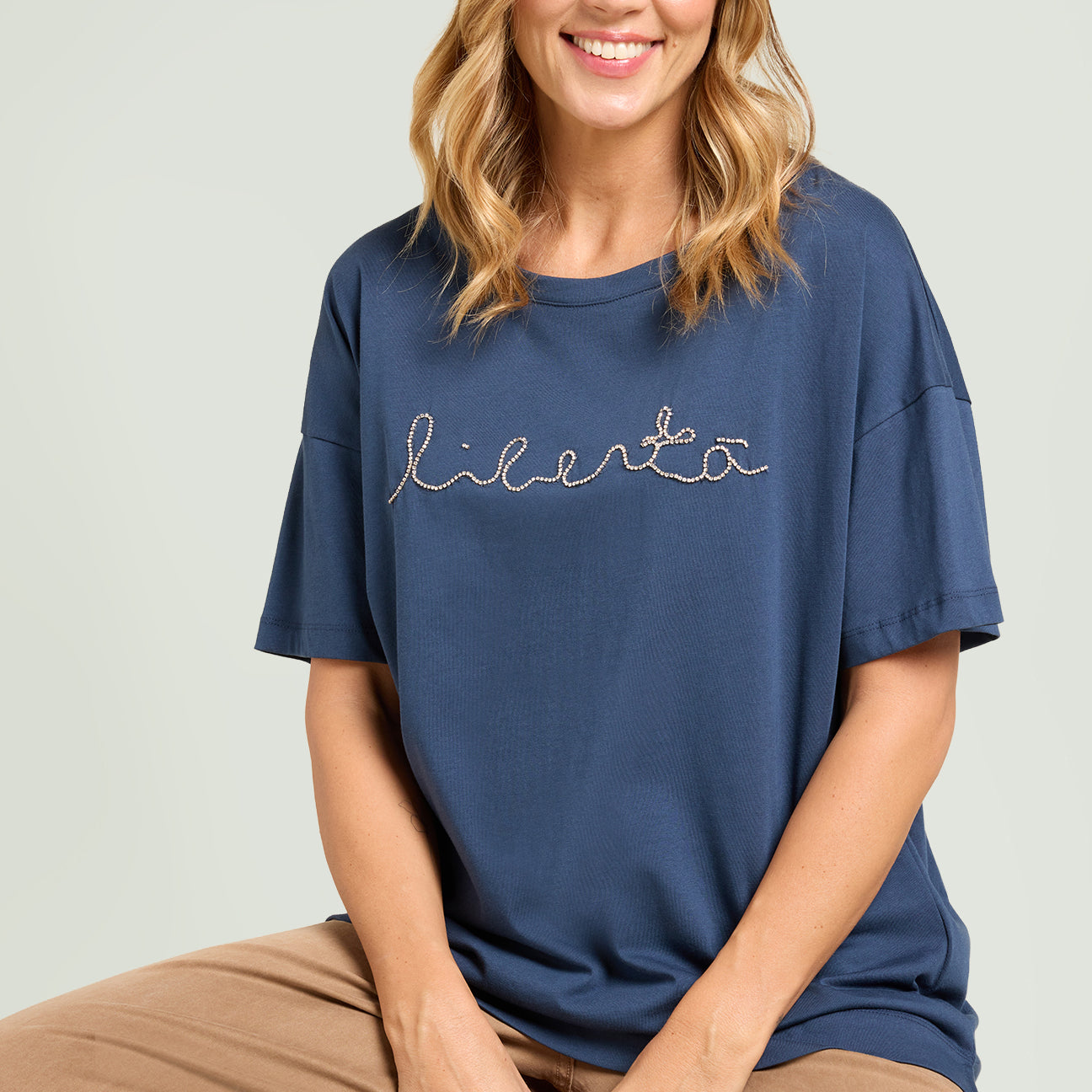 T-SHIRT LETTERING RICAMATA