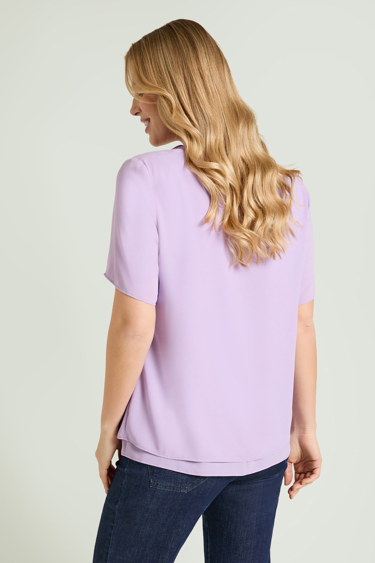 BLUSA CON VOLANT