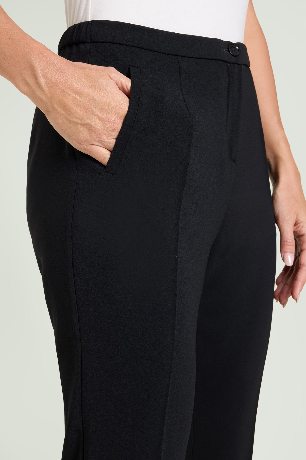 PANTALONI A SIGARETTA IN CREPE CADY