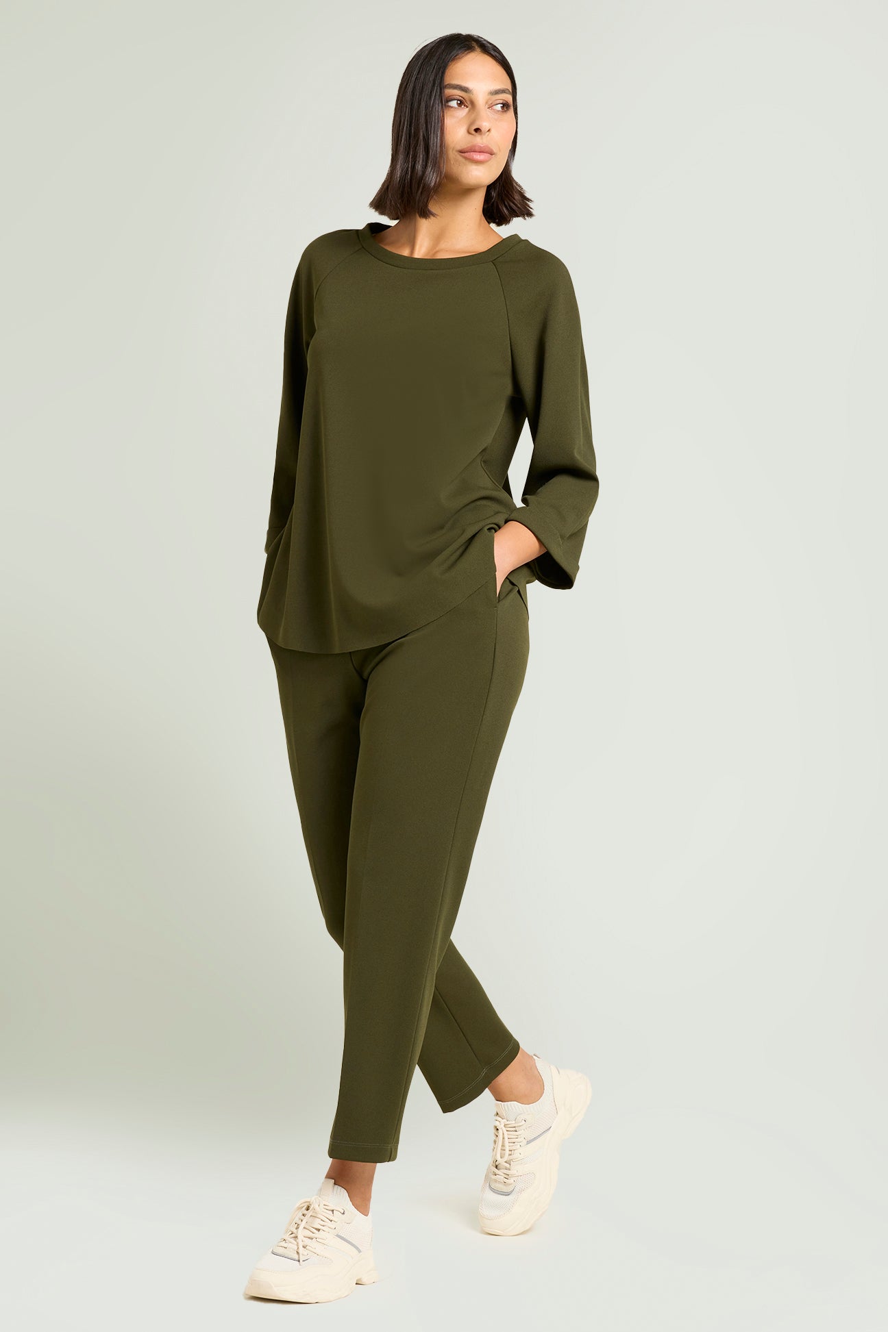 PANTALONI PULL-ON JOGGER IN SCUBA CREPE
