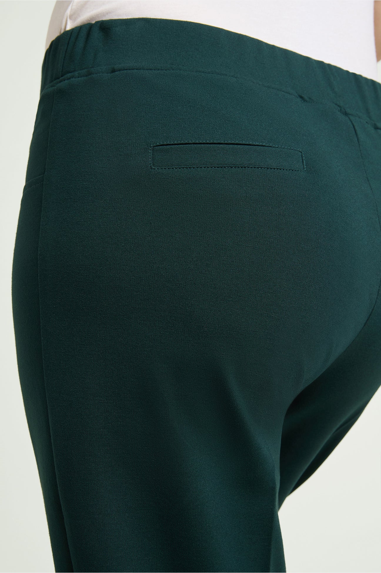 PANTALONI PULL-ON DRITTI IN PUNTO MILANO