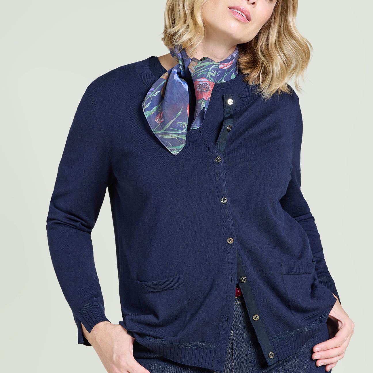 CARDIGAN IN VISCOSA COMFORT