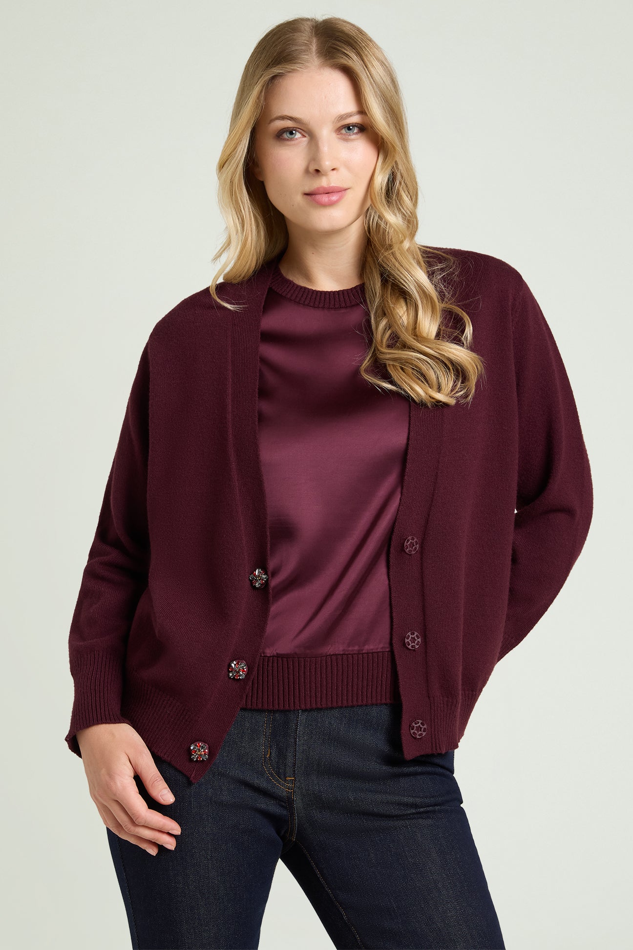 CARDIGAN CON BOTTONI RICAMATI