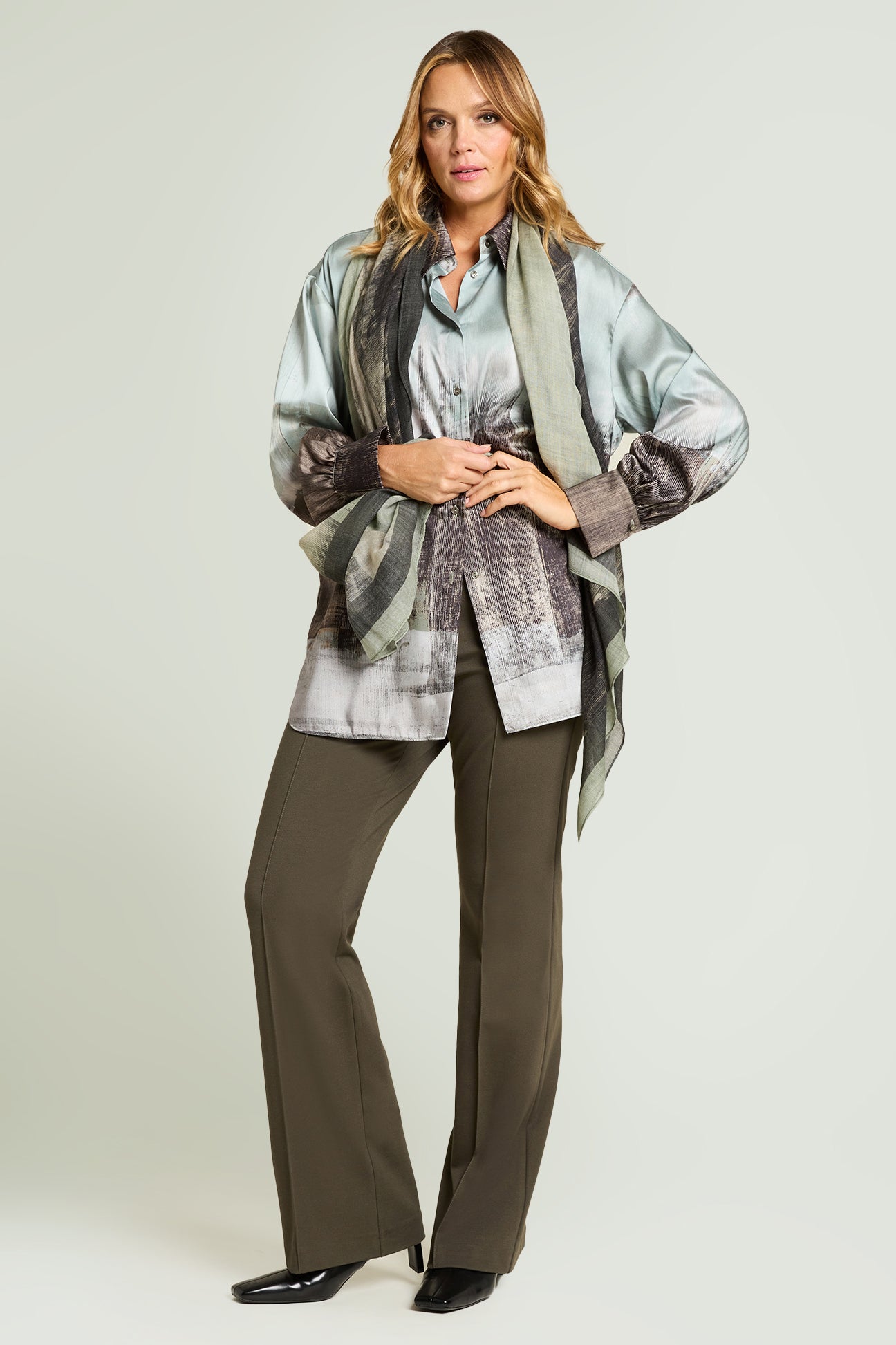 CAMICIA CON STAMPA PITTORICA