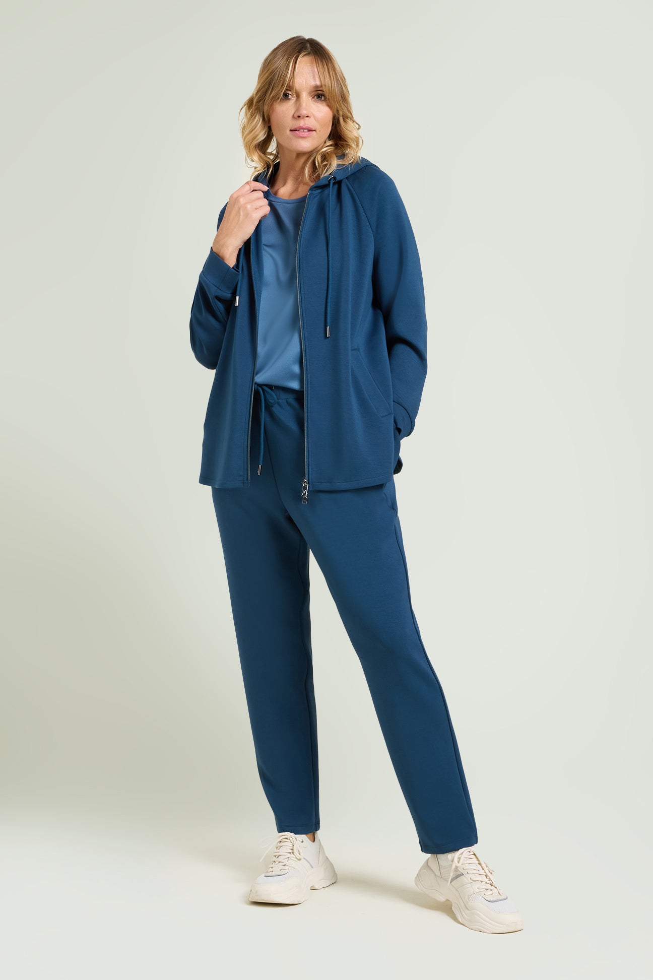 FELPA IN JERSEY SCUBA CON CAPPUCCIO