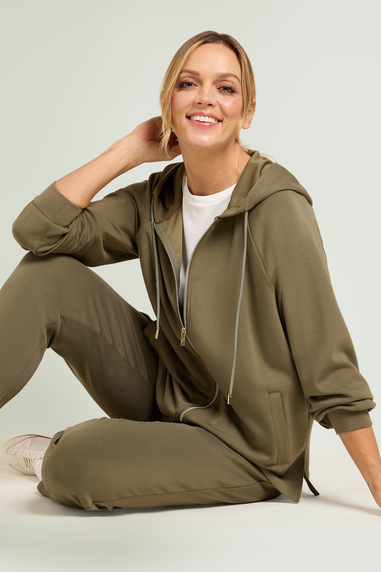 FELPA IN JERSEY SCUBA CON CAPPUCCIO