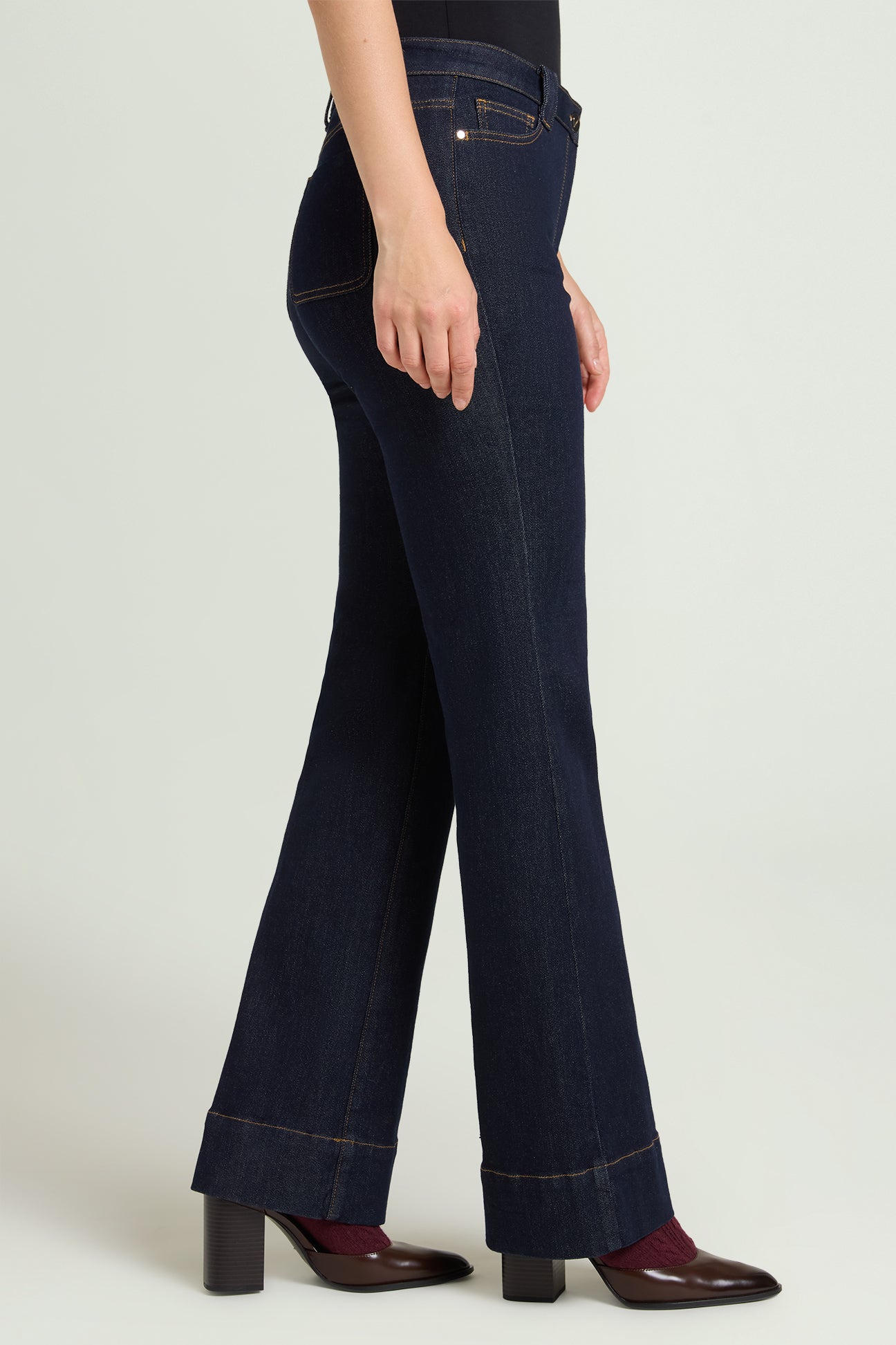 JEANS BOOTCUT