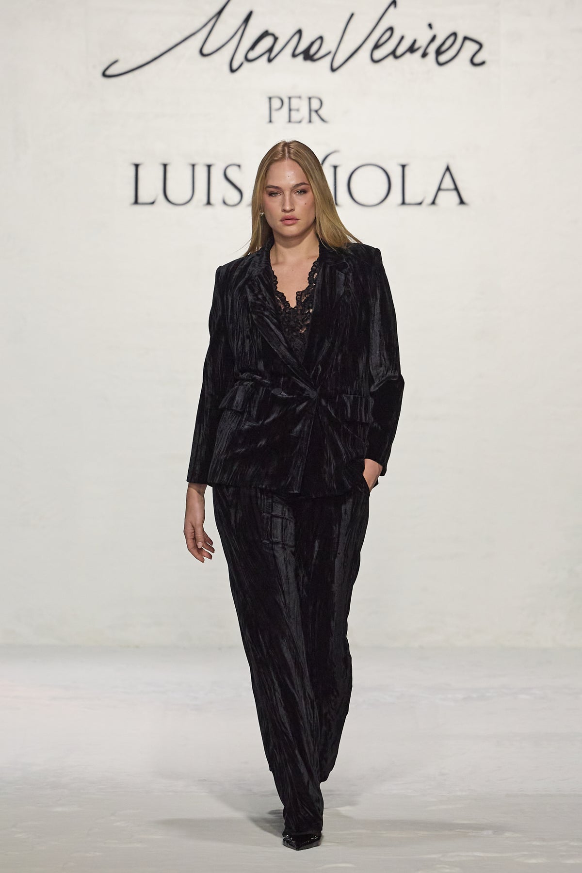 PANTALONI PULL-ON IN VELLUTO FROISSE'