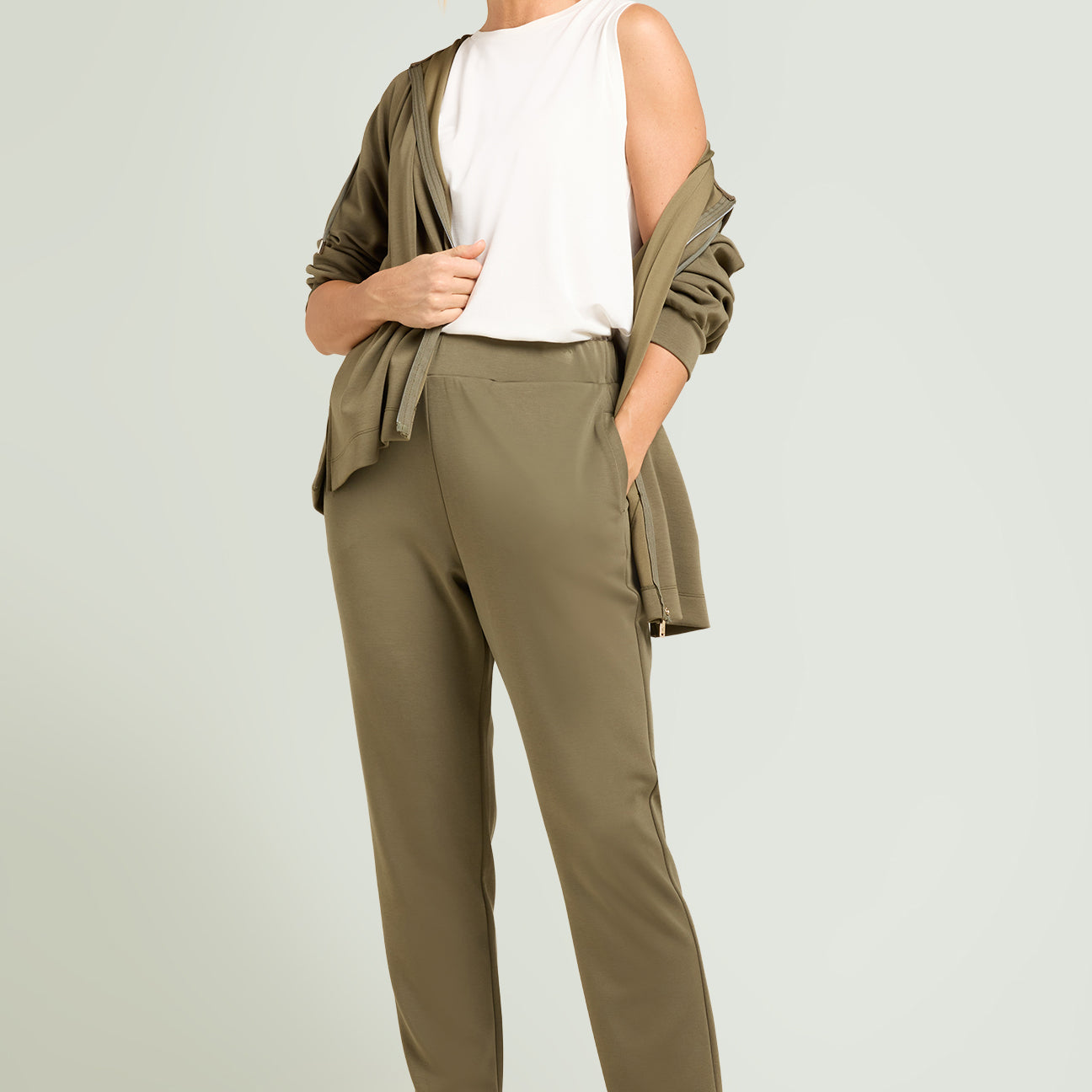 PANTALONI PULL-ON JOGGER IN JERSEY SCUBA