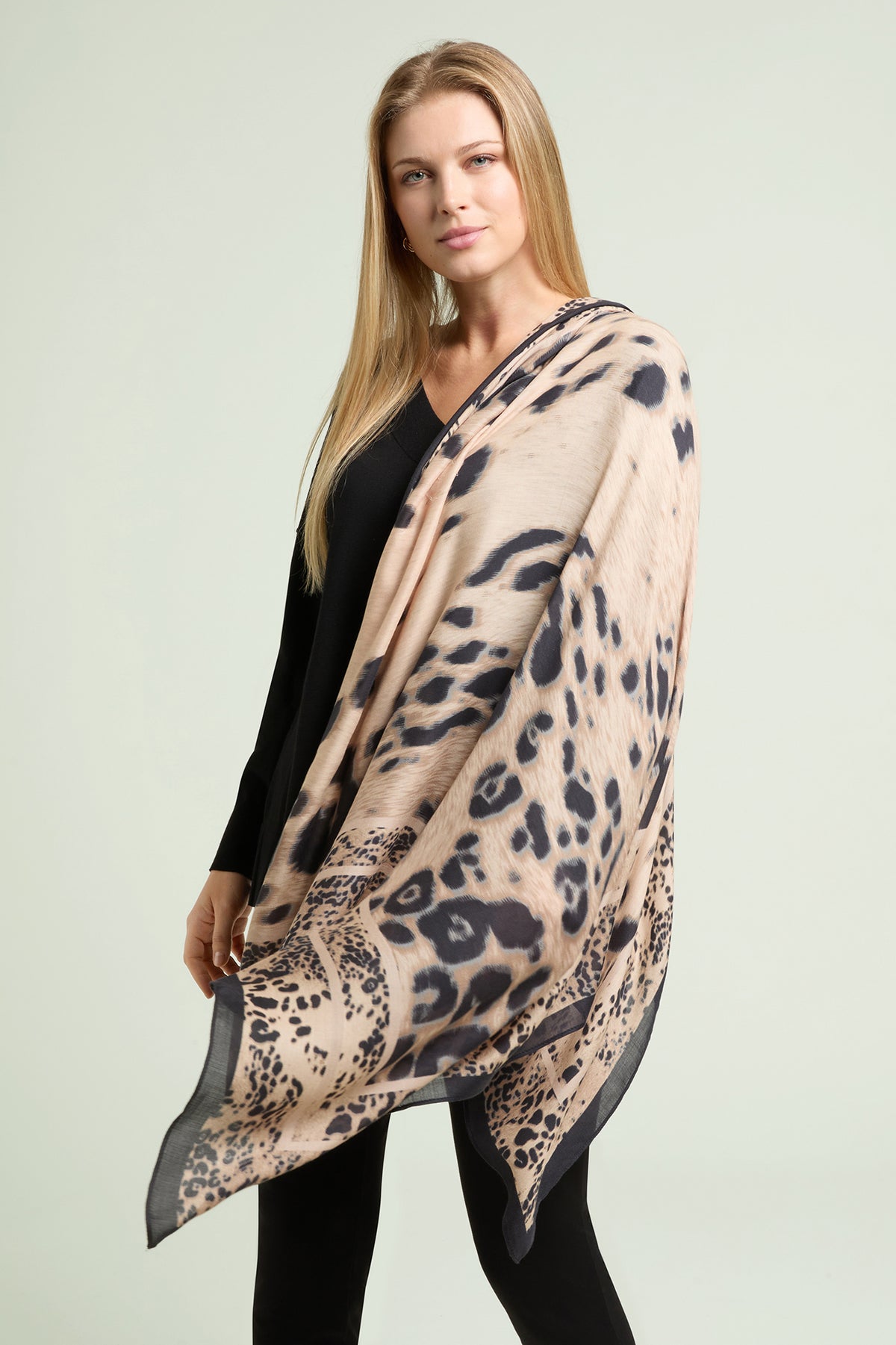 SCIARPA-FOULARD CON STAMPA ANIMALIER