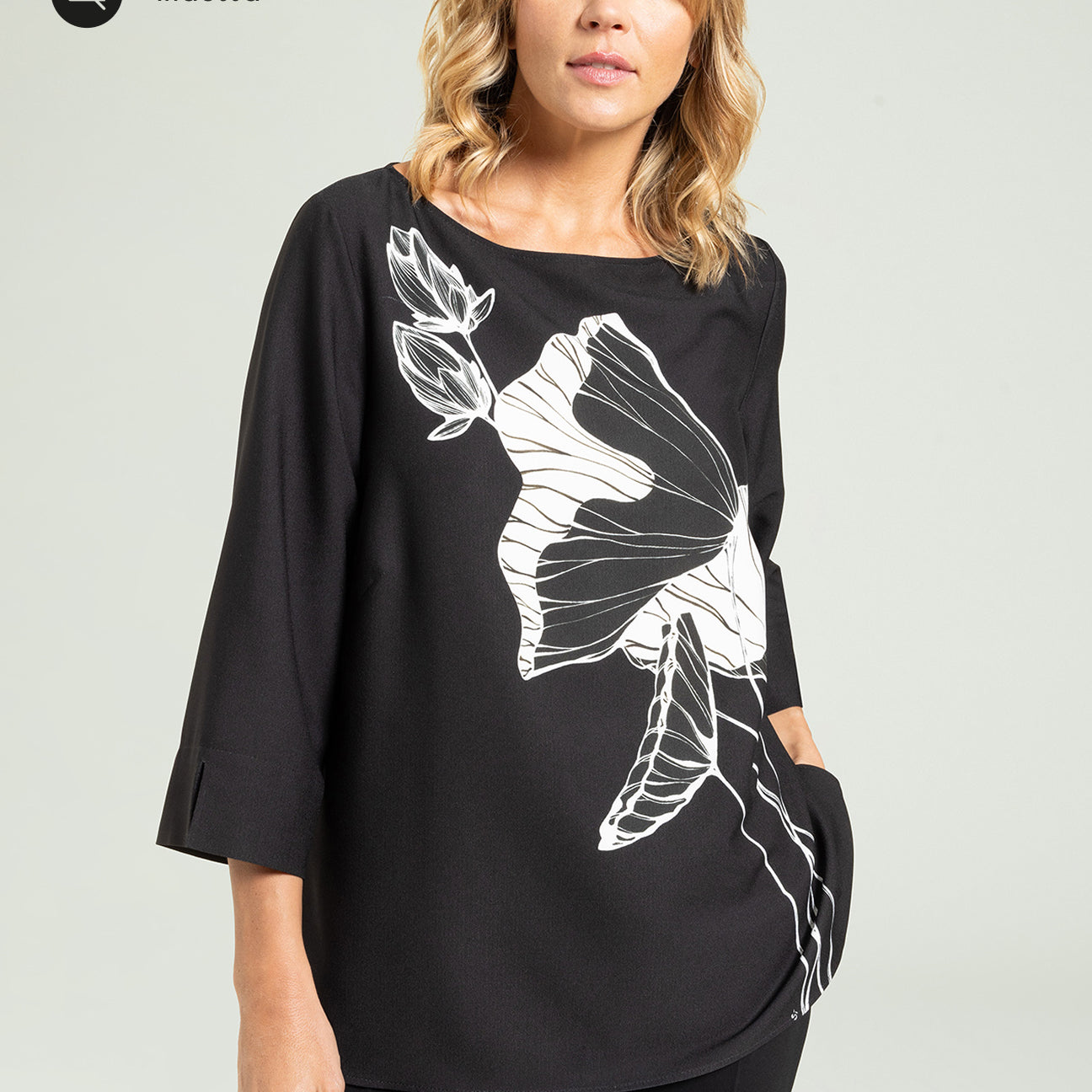 BLUSA CON STAMPA PIAZZATA