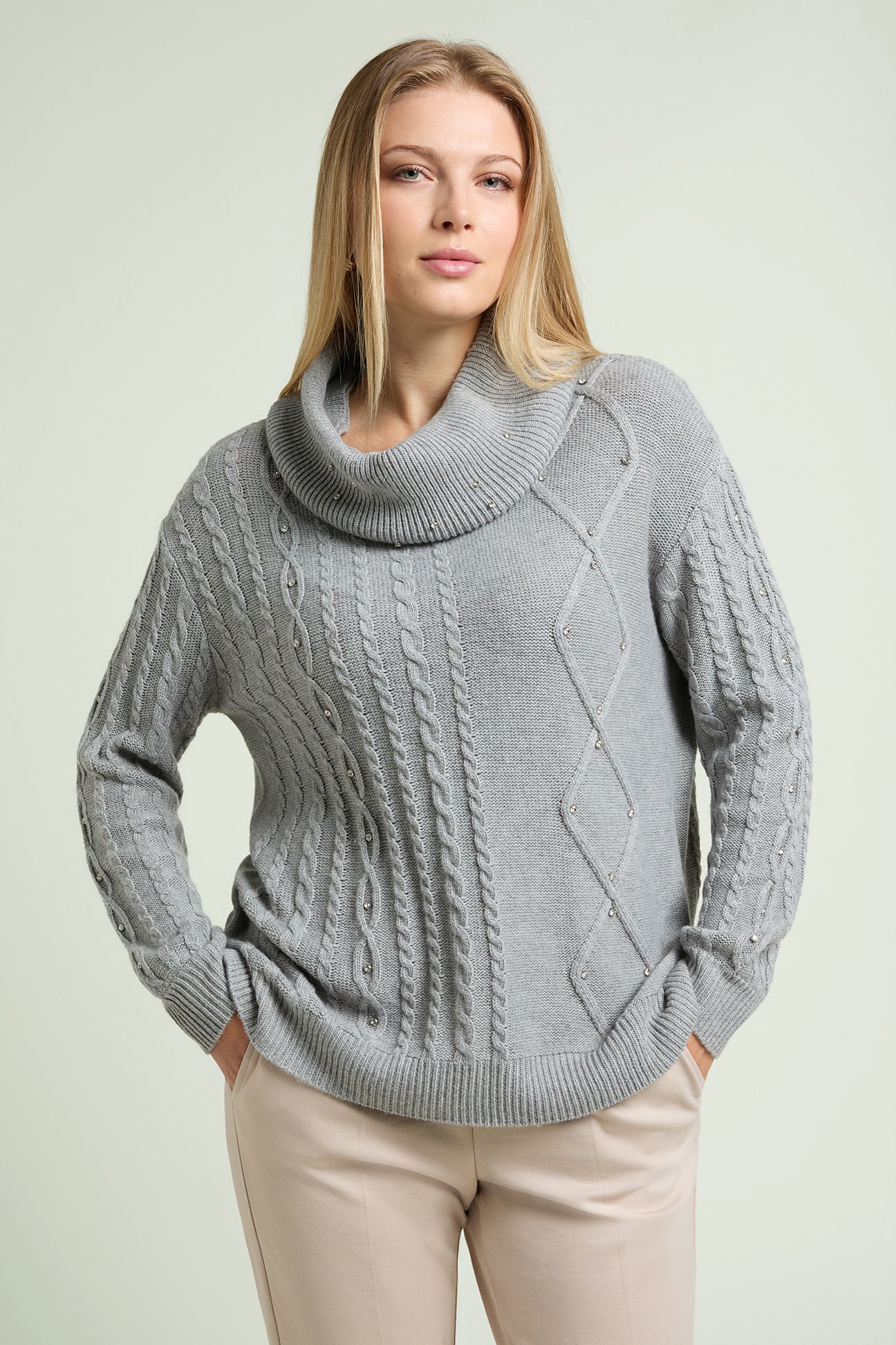 MAGLIA A TRECCE CON CASTONI