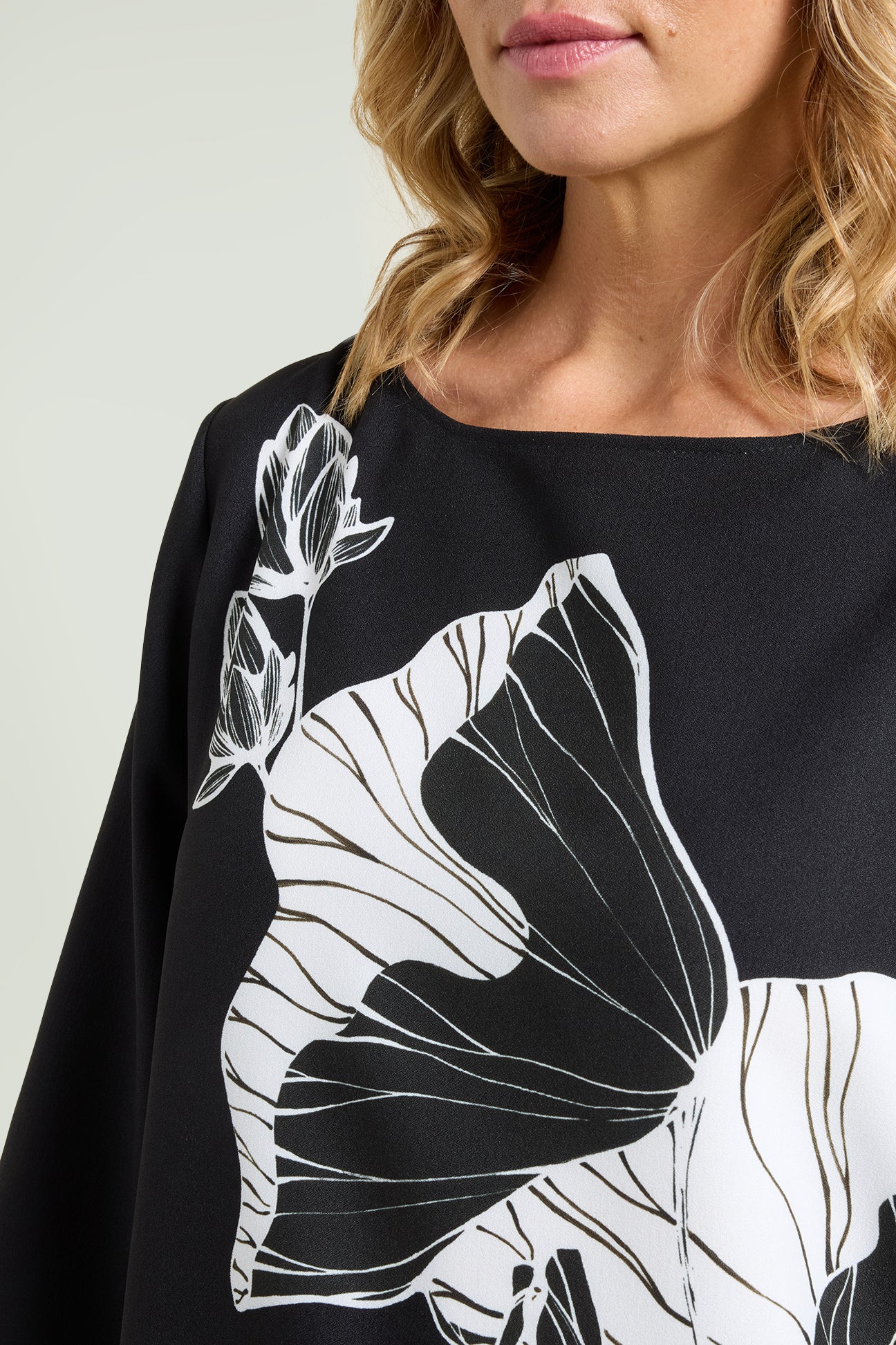 BLUSA CON STAMPA PIAZZATA