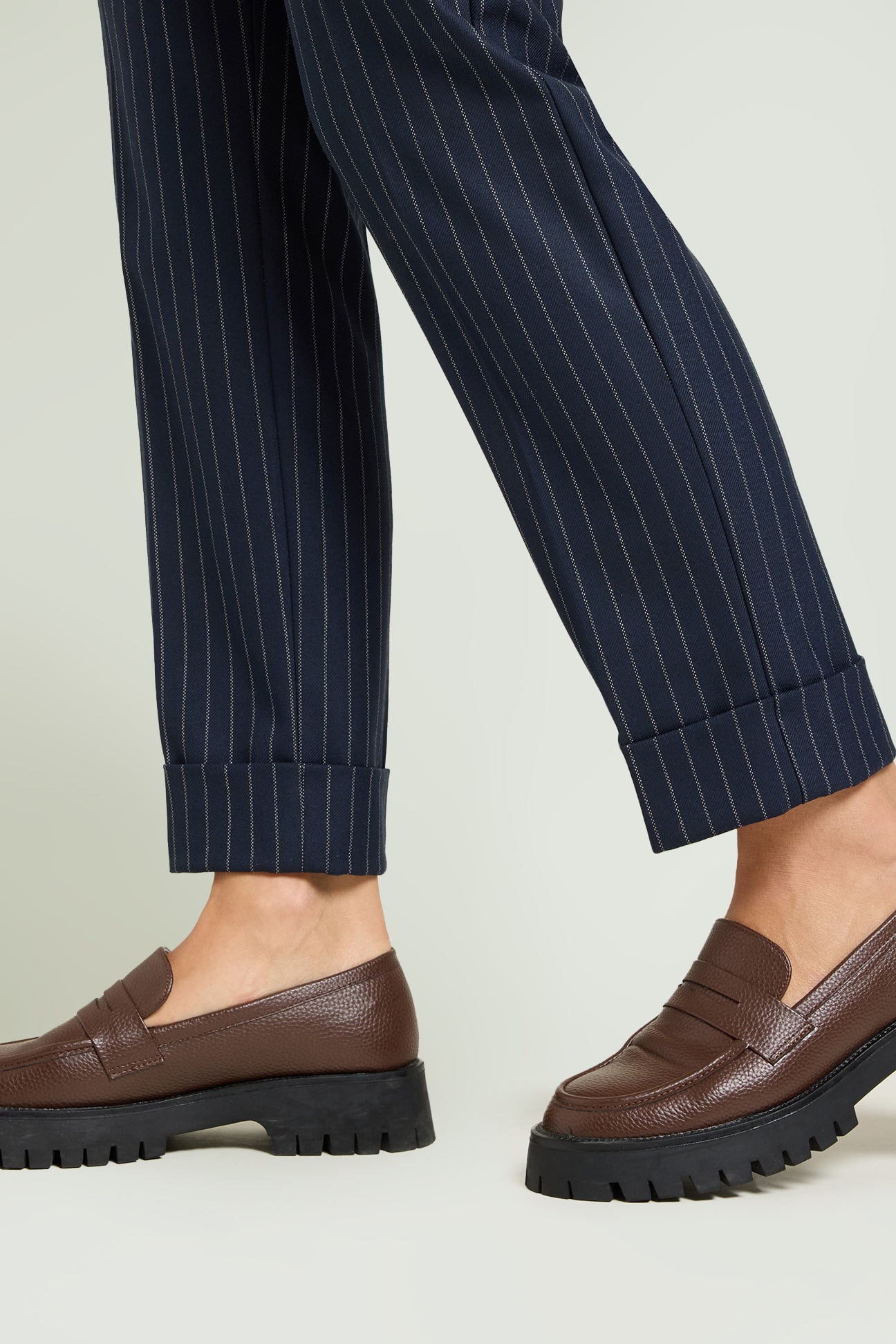 PANTALONI CHINOS GESSATI