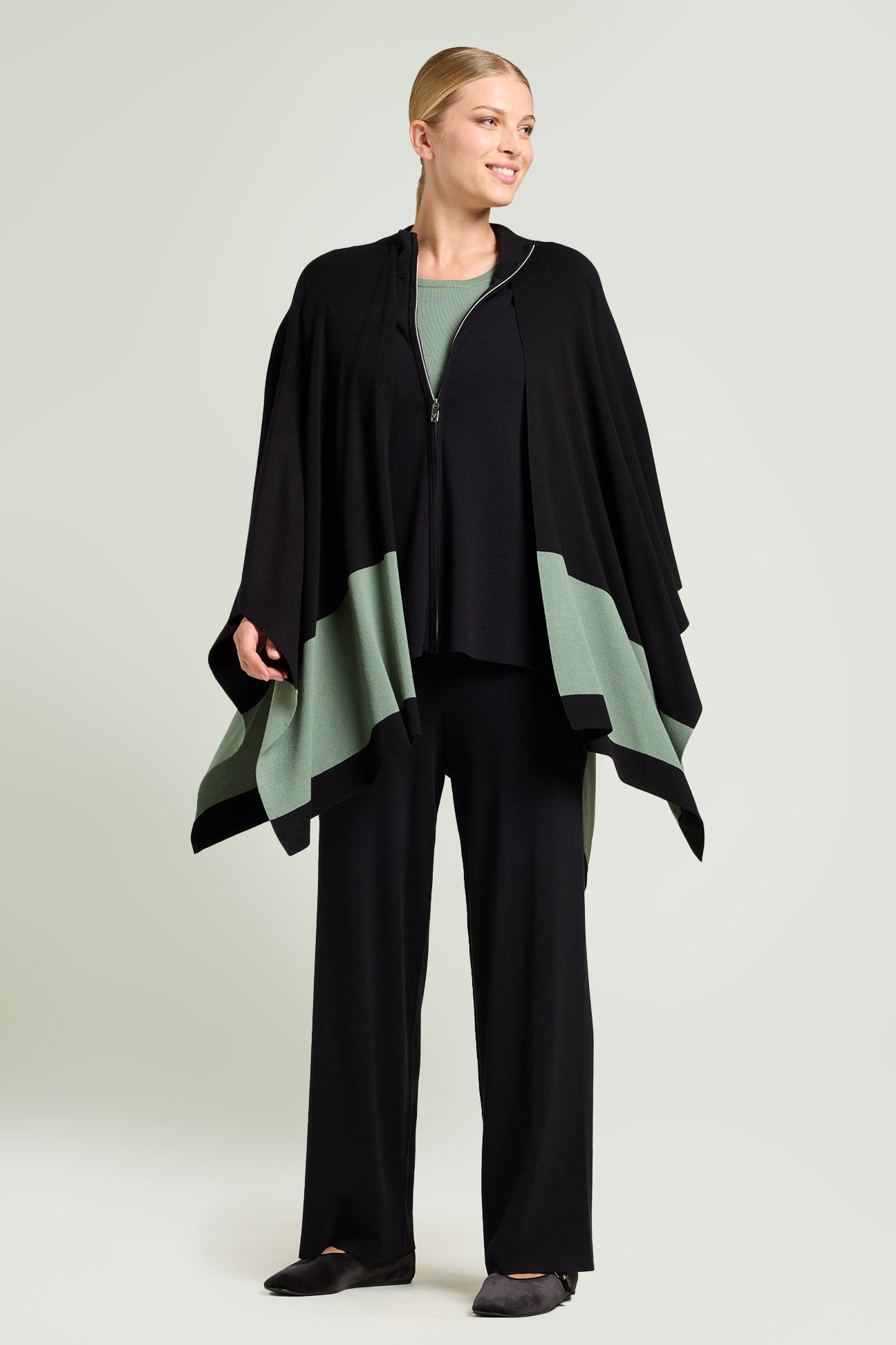 MANTELLA COLOR BLOCK