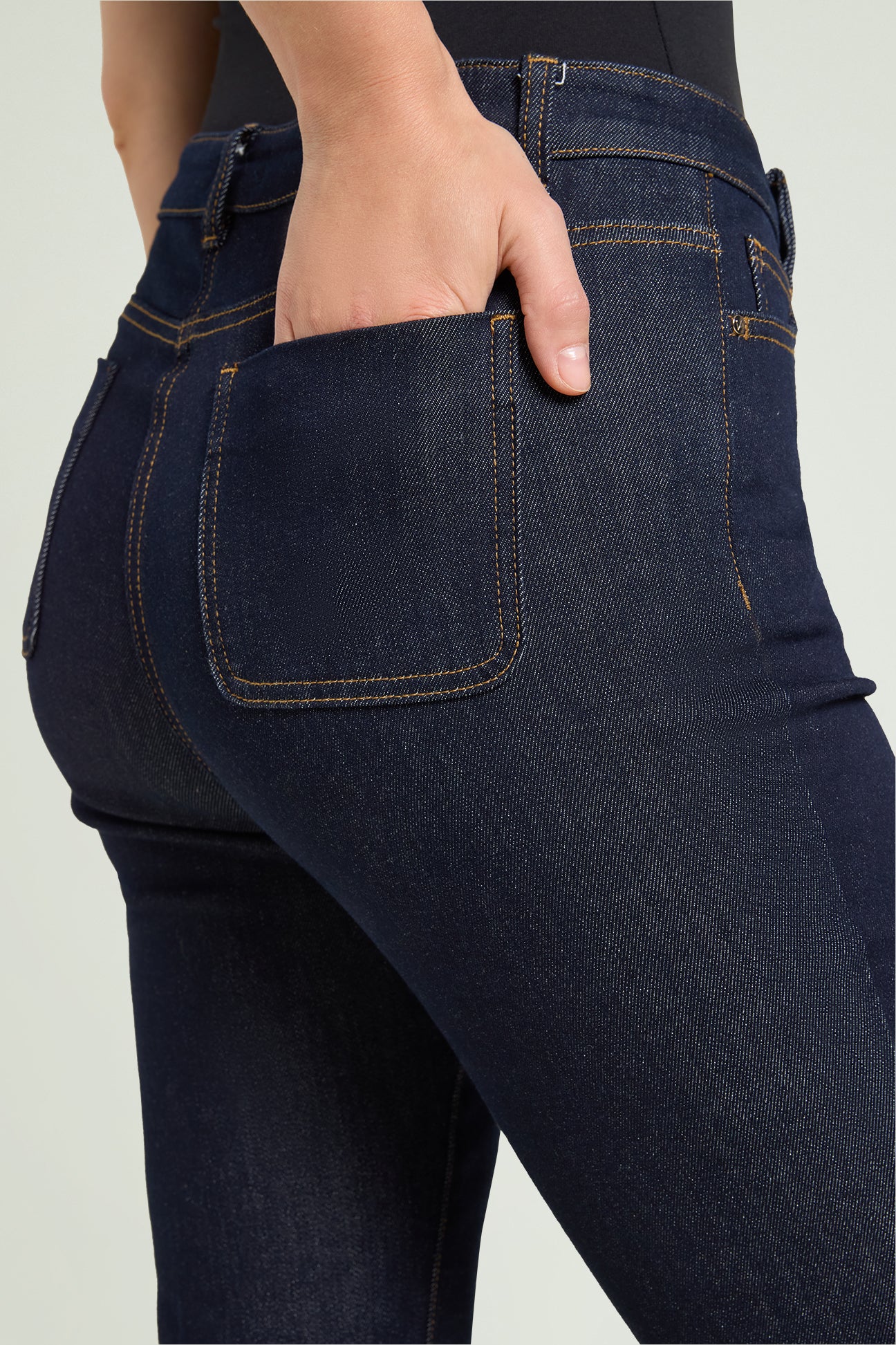 JEANS BOOTCUT