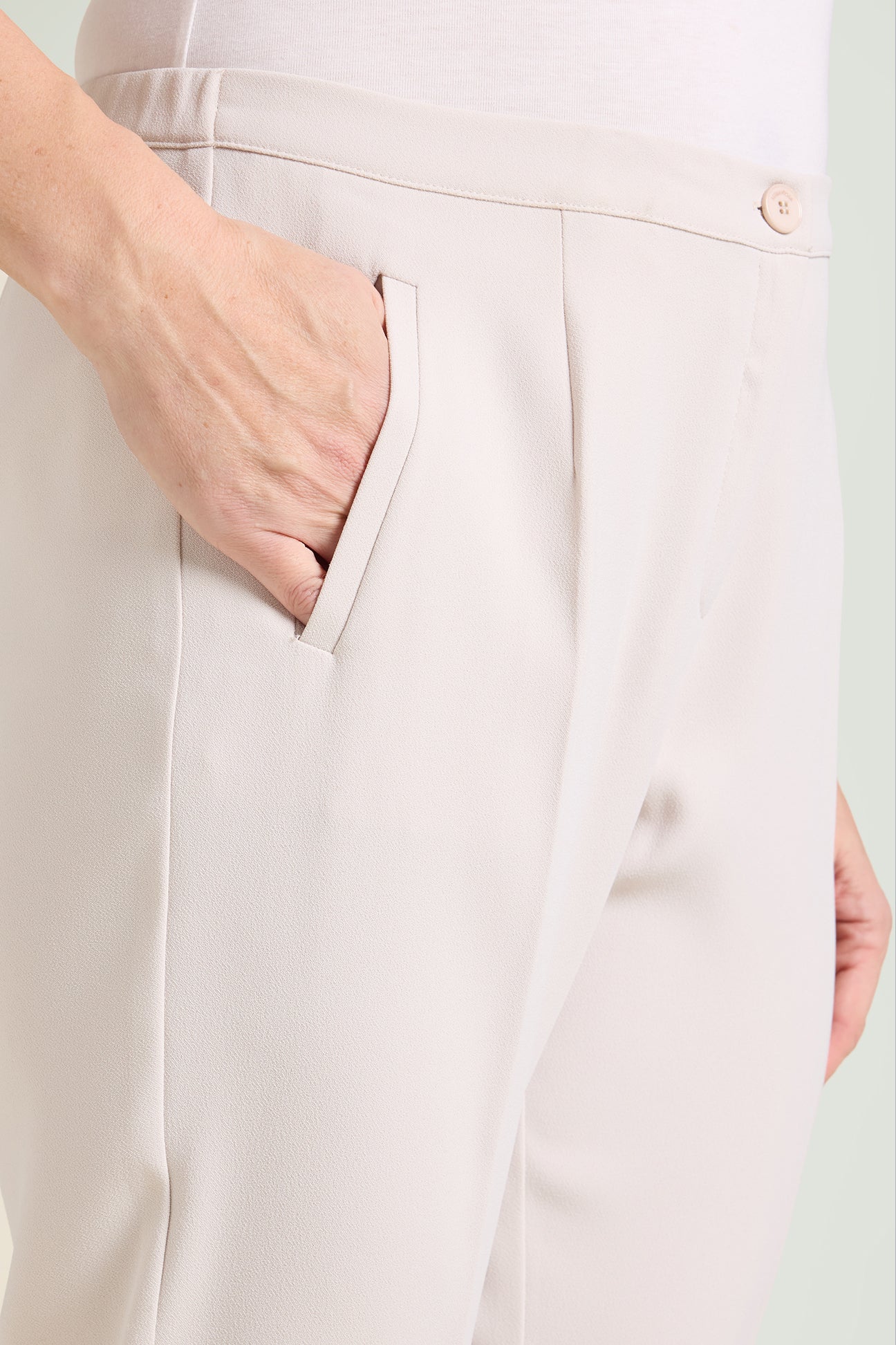 PANTALONI A SIGARETTA IN CREPE CADY