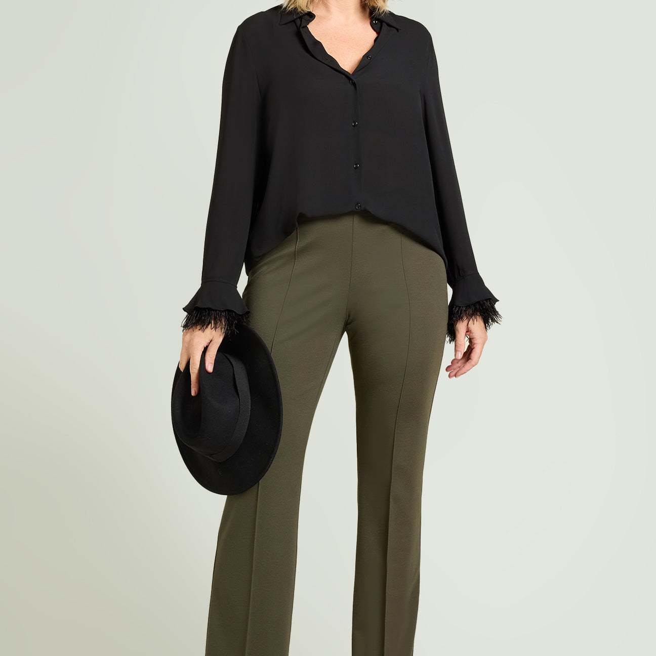 PANTALONI PULL-ON FLARE IN PUNTO MILANO